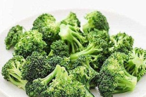 西兰花与禁食搭配的注意事项（多吃西兰花有利健康，但要注意搭配食物）