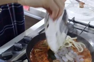 韭黄的生食功效与作用（生吃韭黄有哪些好处？如何正确食用韭黄？）