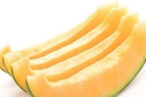 如何判断哈密瓜是否成熟？（哈密瓜熟了没熟？这些方法帮你判断）